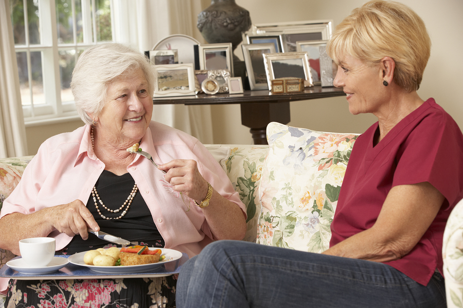 Home Care Services Stone Oak TX - Four Physical Issues that Affect Your Senior’s Ability to Eat