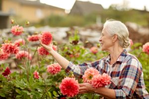 Senior Care Converse TX - Senior Outdoor Activities to Stretch and Tone Muscles